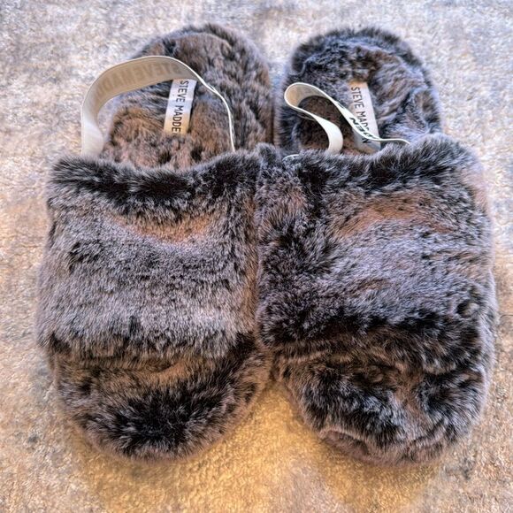 Steve Madden faux fur open toe fuzzy slippers w/elastic back strap size M - Picture 2 of 6